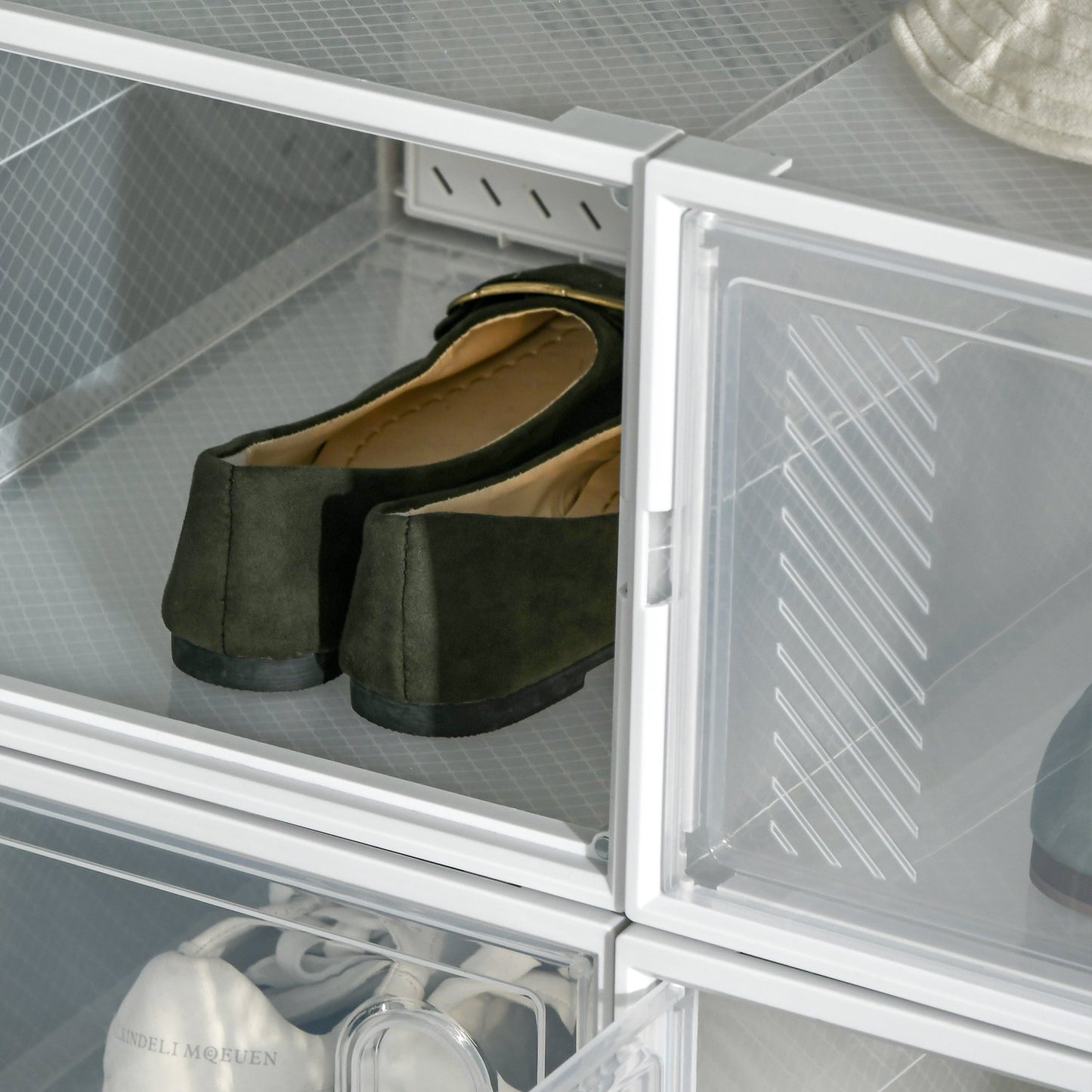 Shoe box set with magnetic doors, fits up to size 45