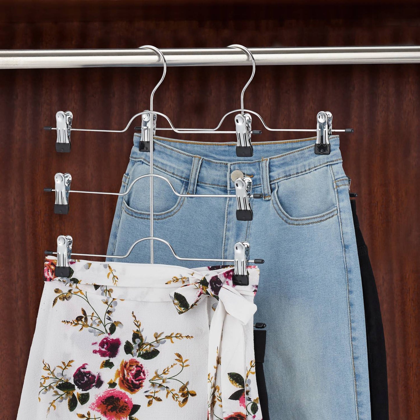 Several hangers 3-pack
