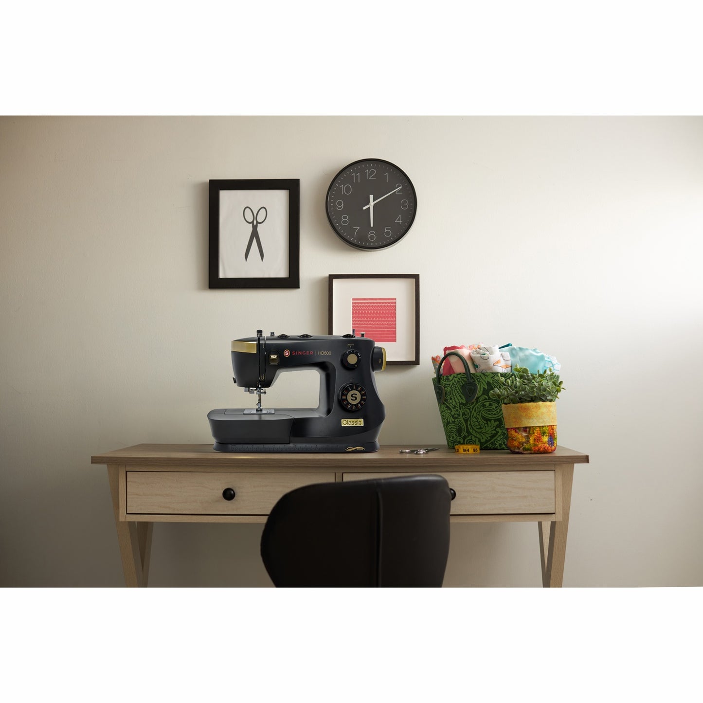 Sewing Machine, Heavy-Duty, 32 Stitches, Black