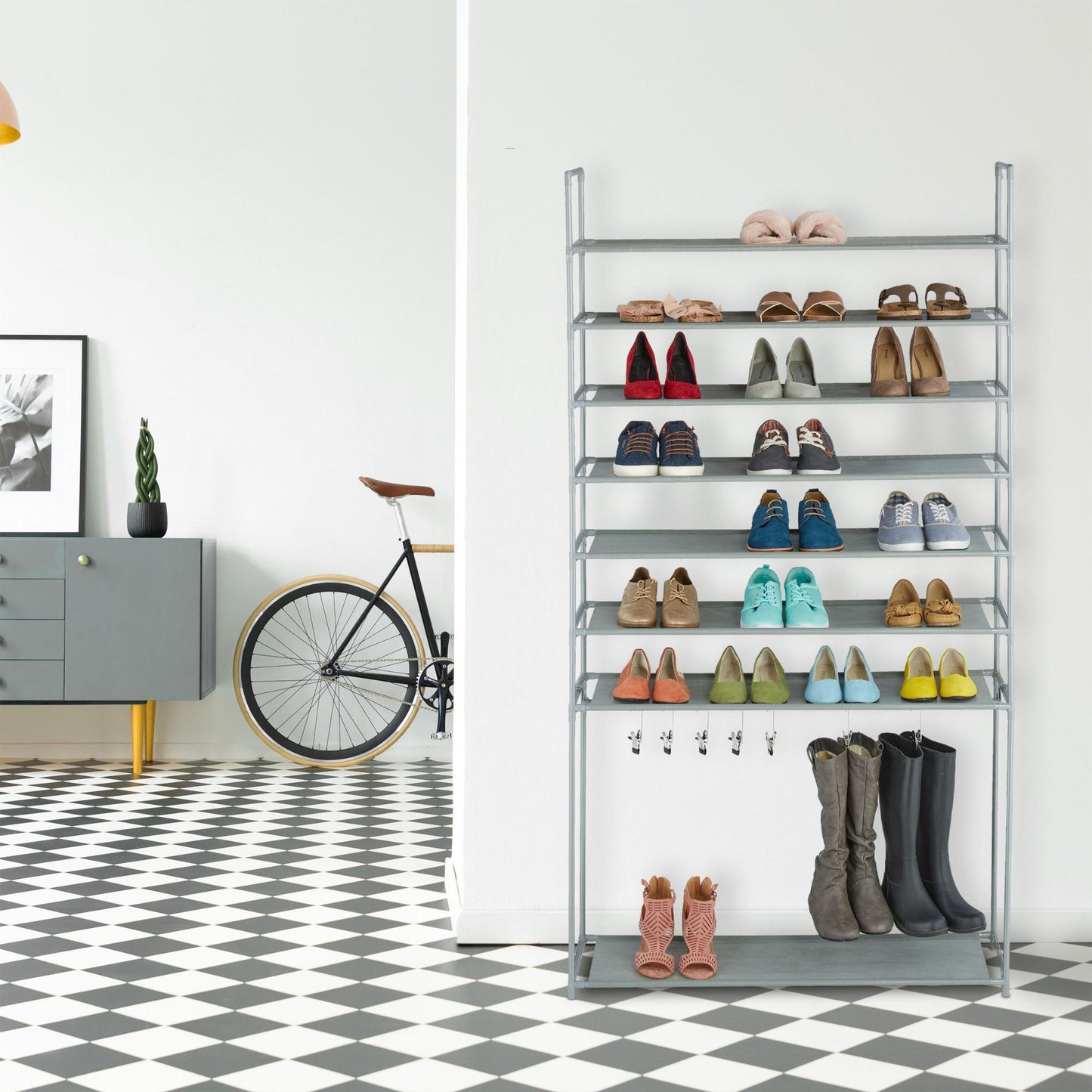 Shoe shelf with boot compartment