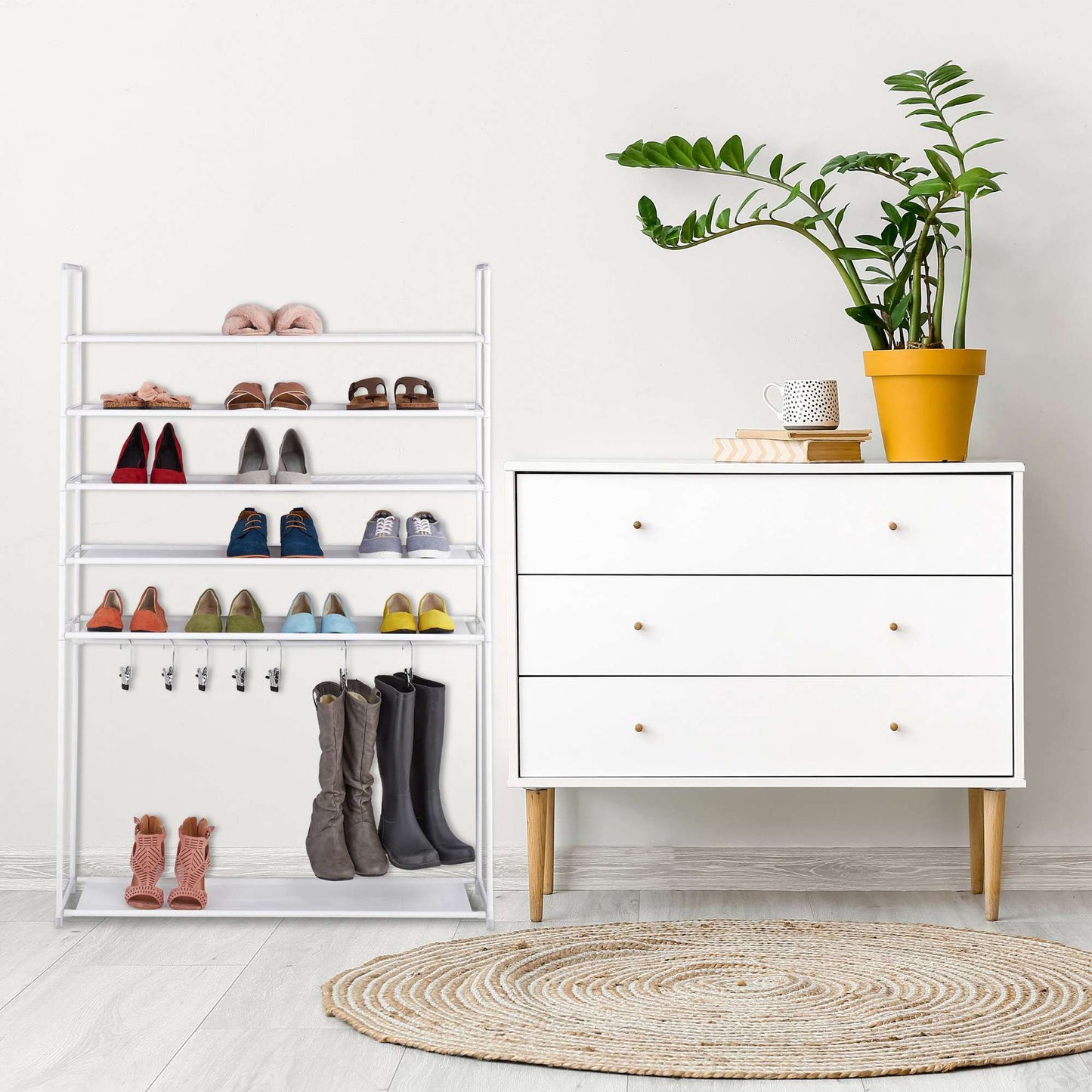 Shoe shelf with boot compartment