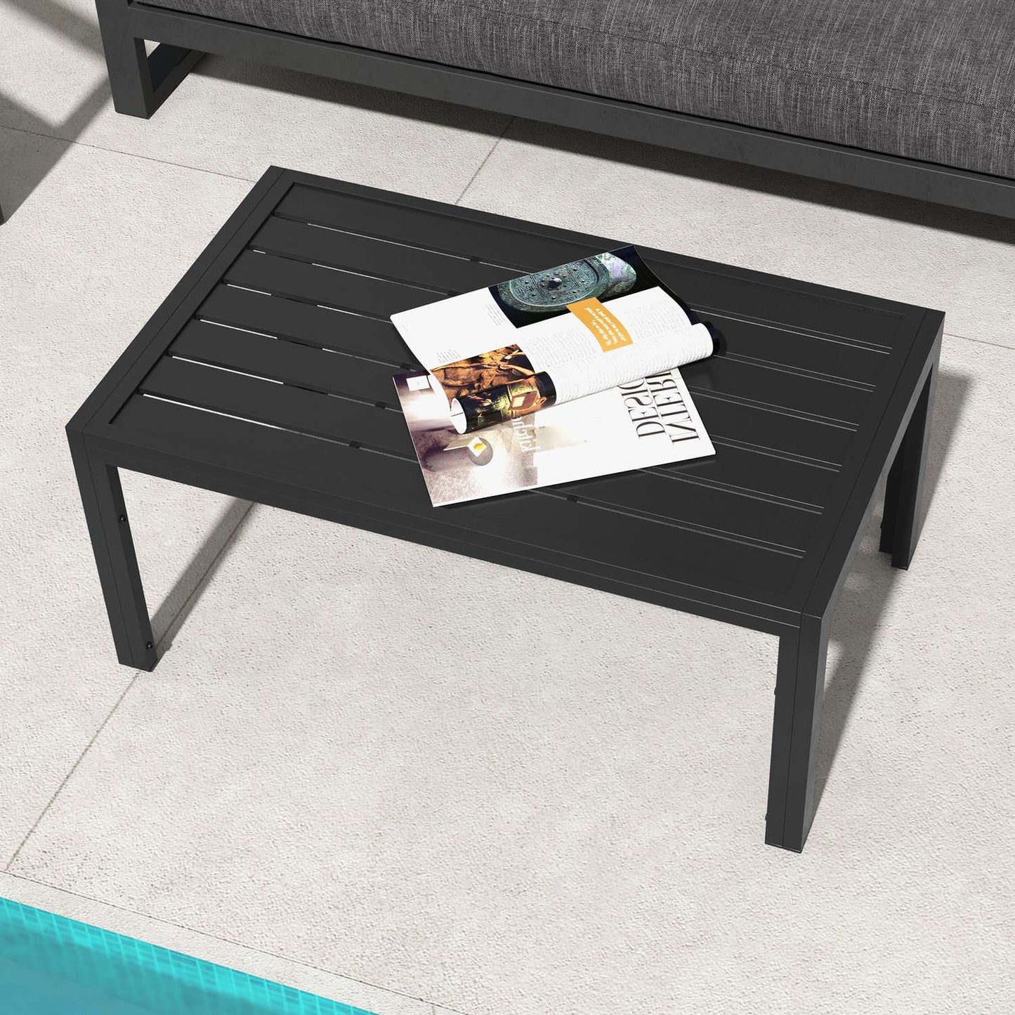 Rectangular outdoor table in steel - weatherproof, easy to maintain