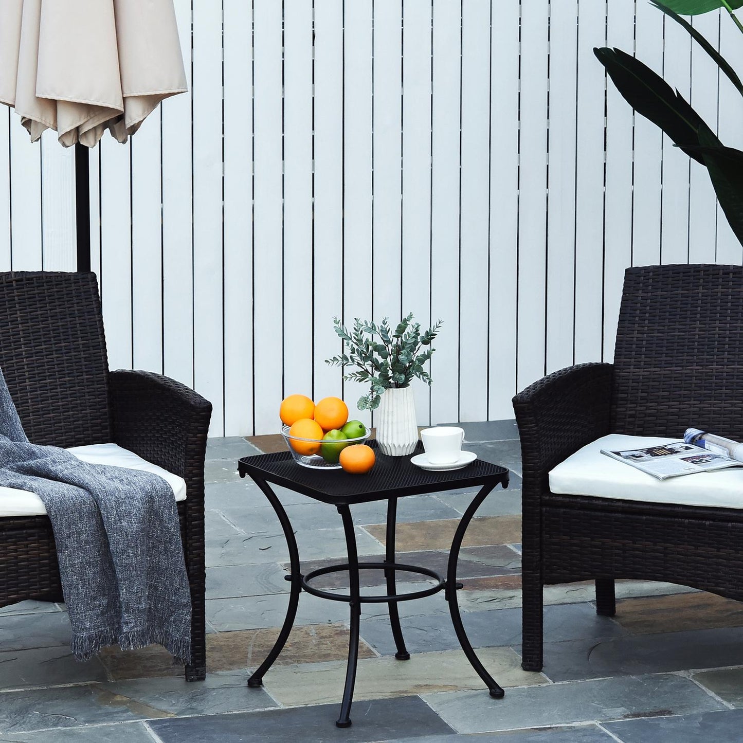 Black metal side table for patio, 45x45x50 cm