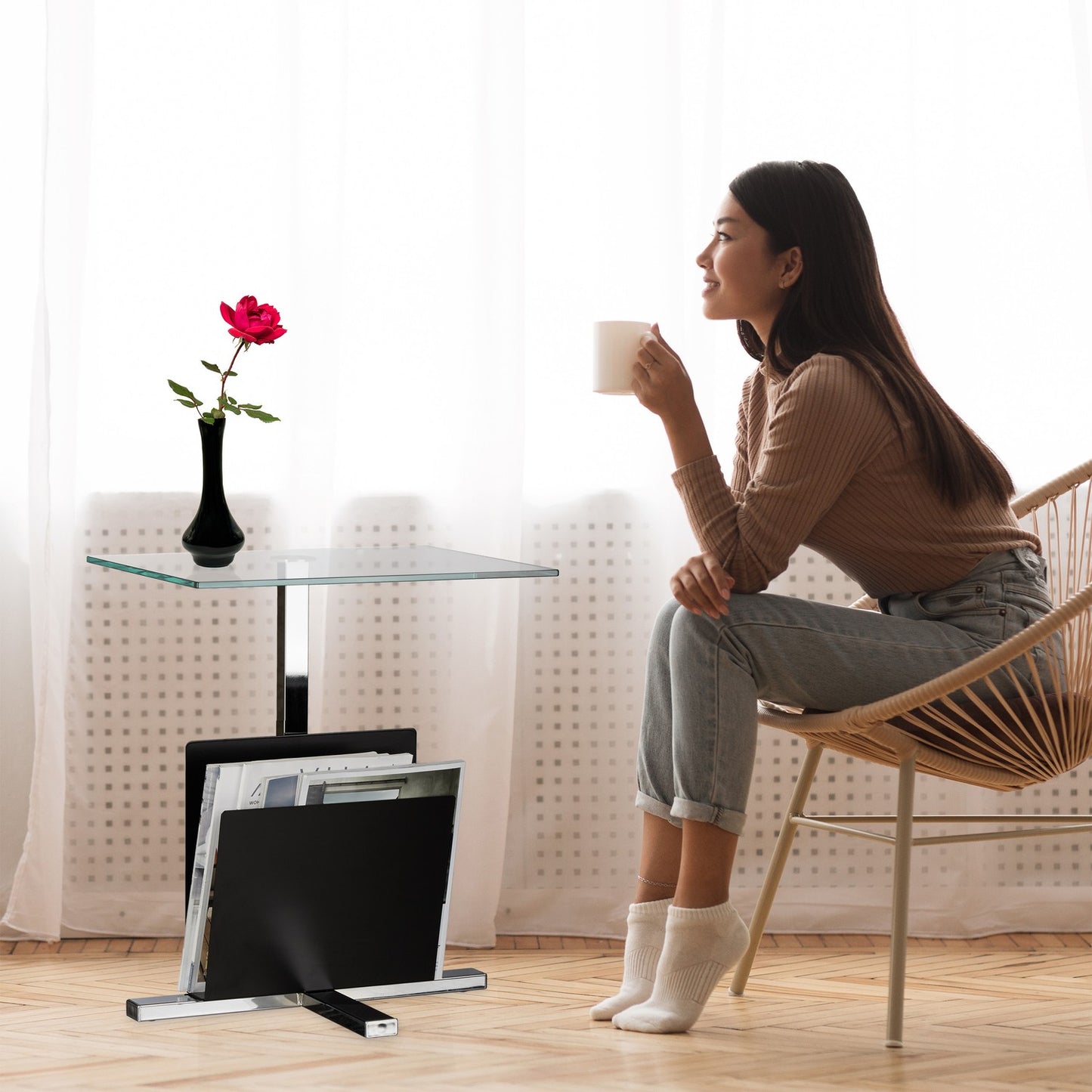 Side table with magazine rack