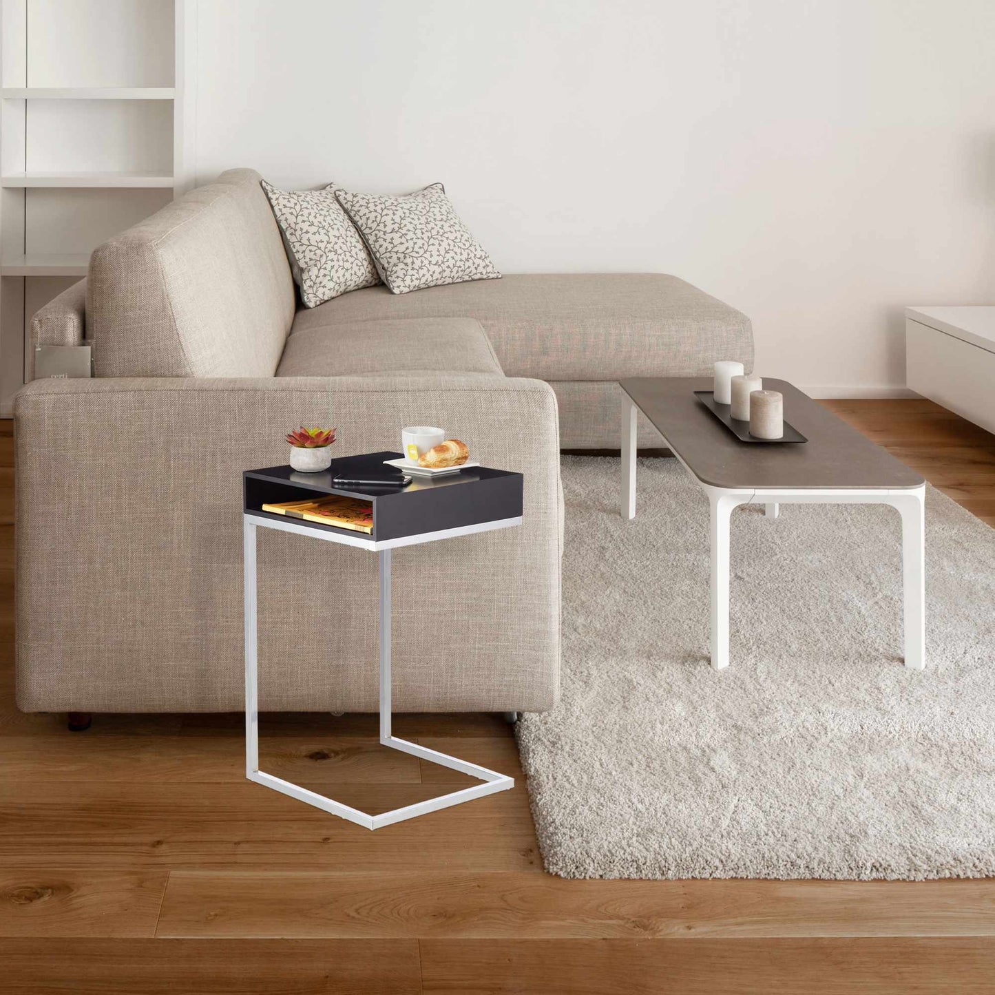 Side table with metal legs