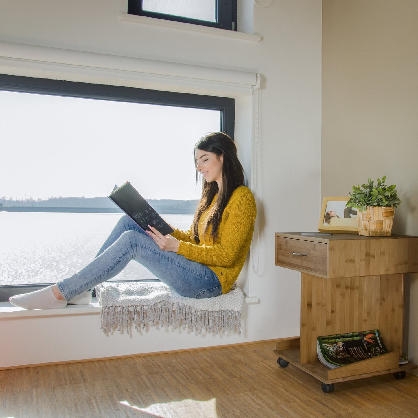 Side table with wheels