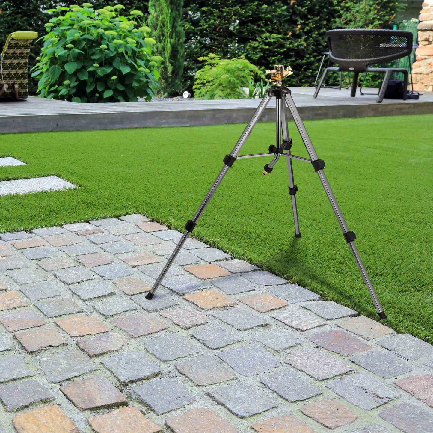 Silver pulsation sprinklers with stand