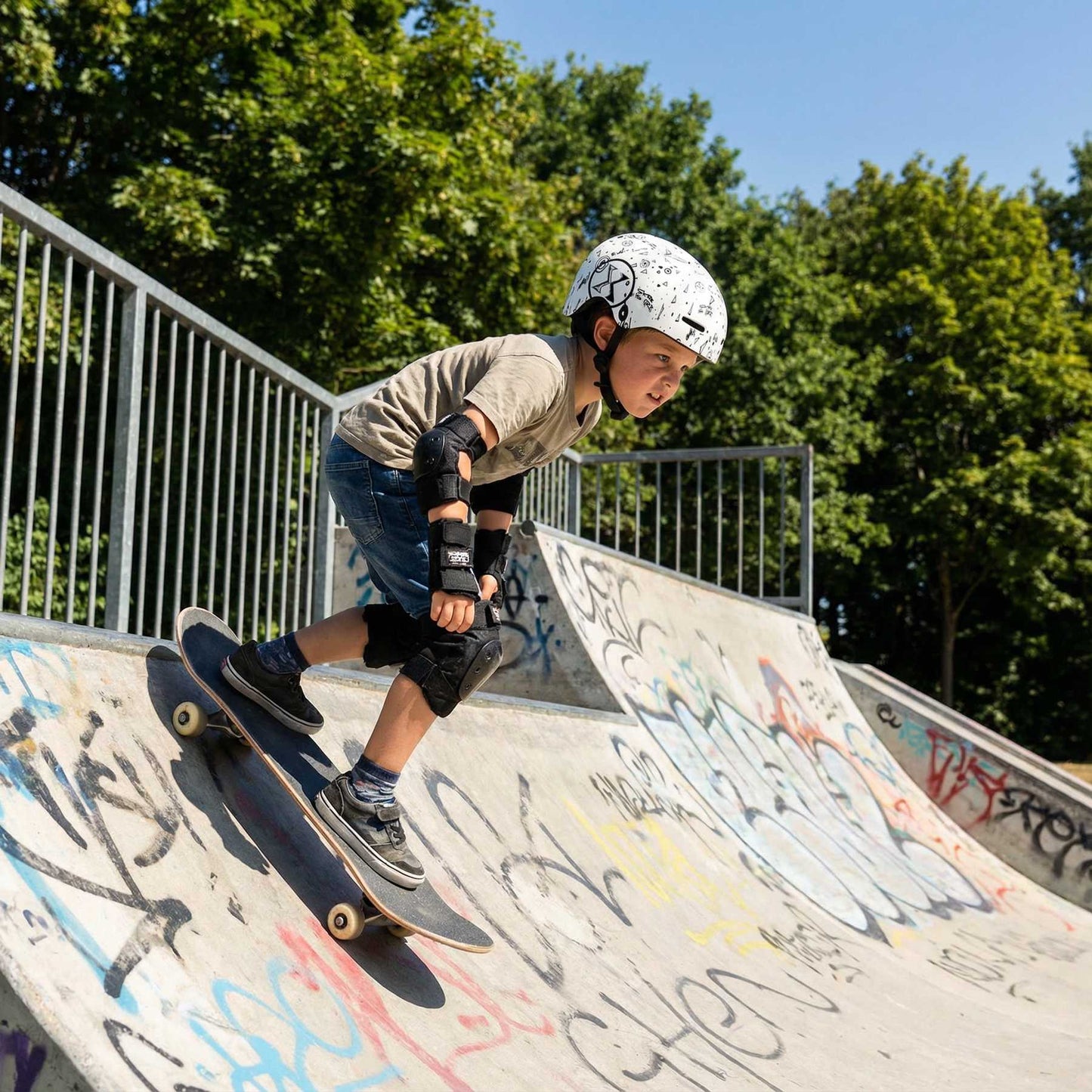 Skating Helmet, White, Size L (58-61cm), Lightweight