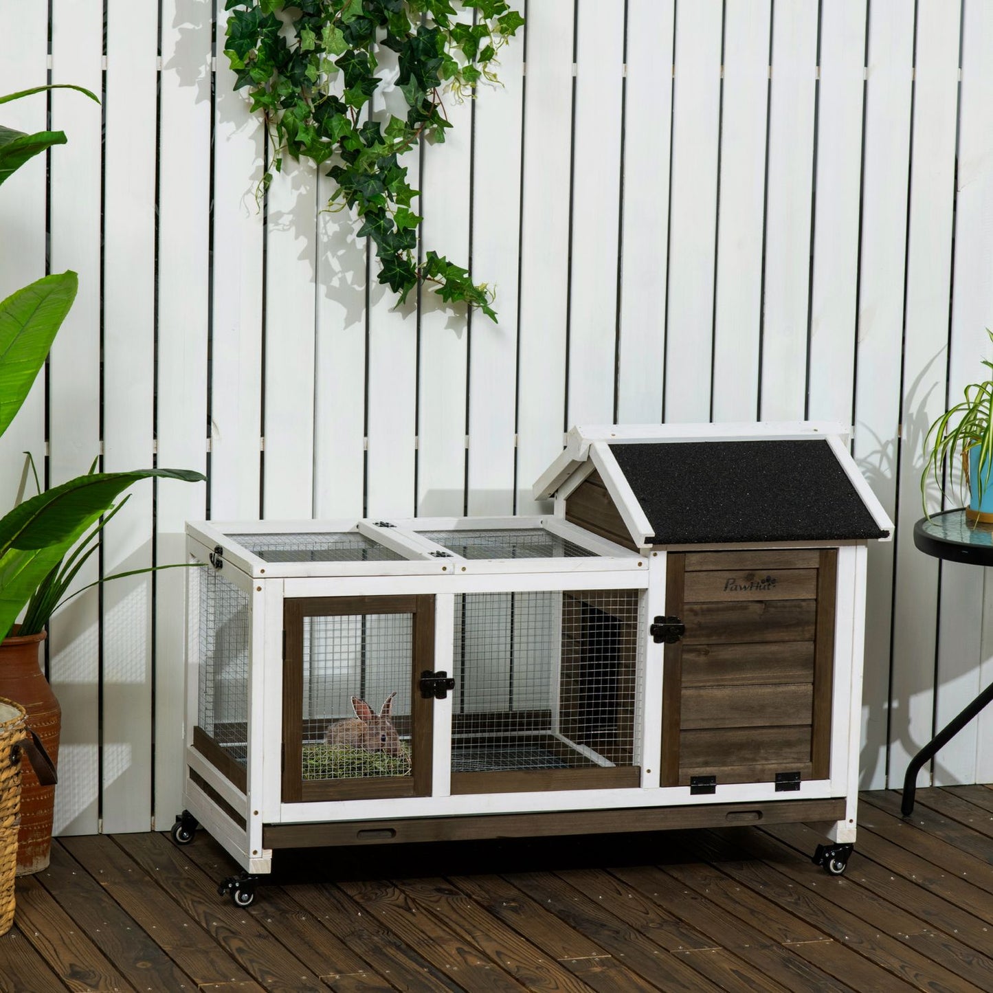 Small Animal Hutch with Wheels, 108 x 58 x 73.5 cm