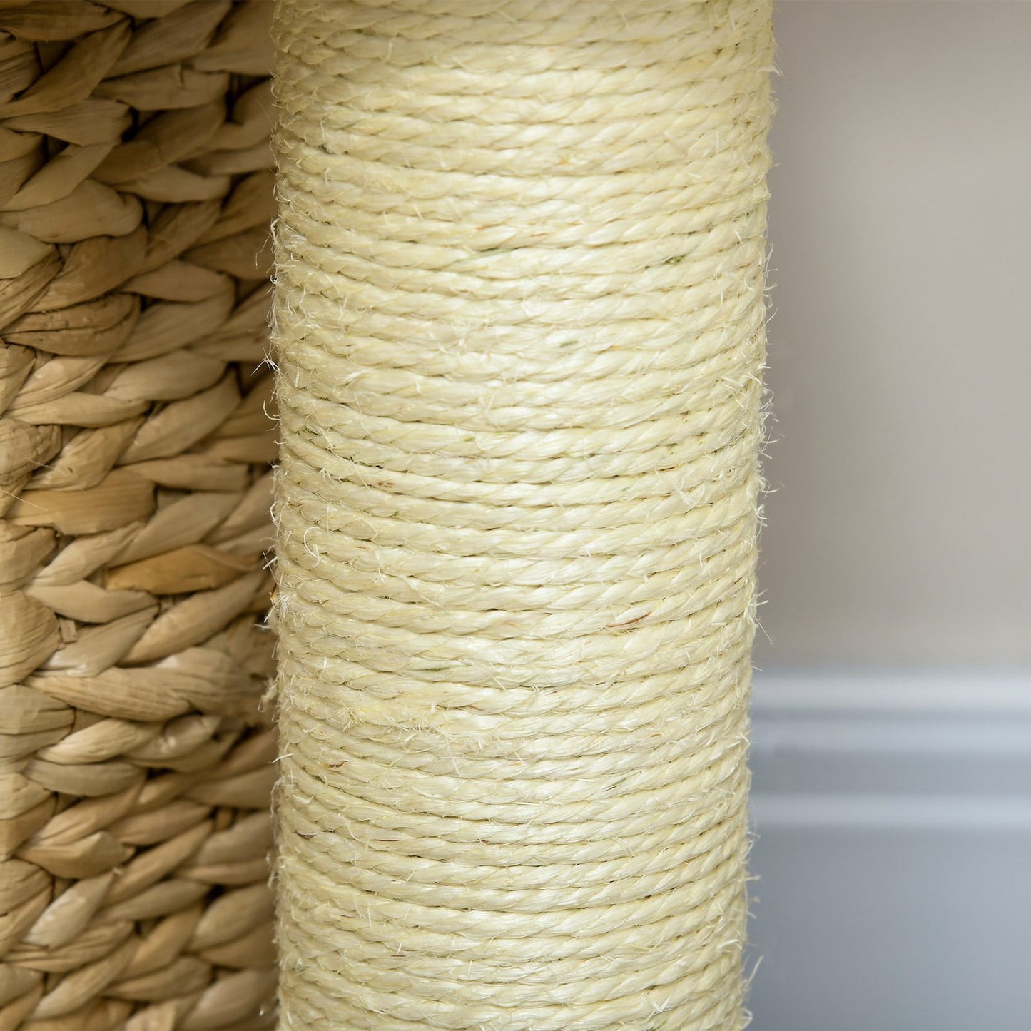 Cat scratching post with cave and bed, 74 cm, Beige