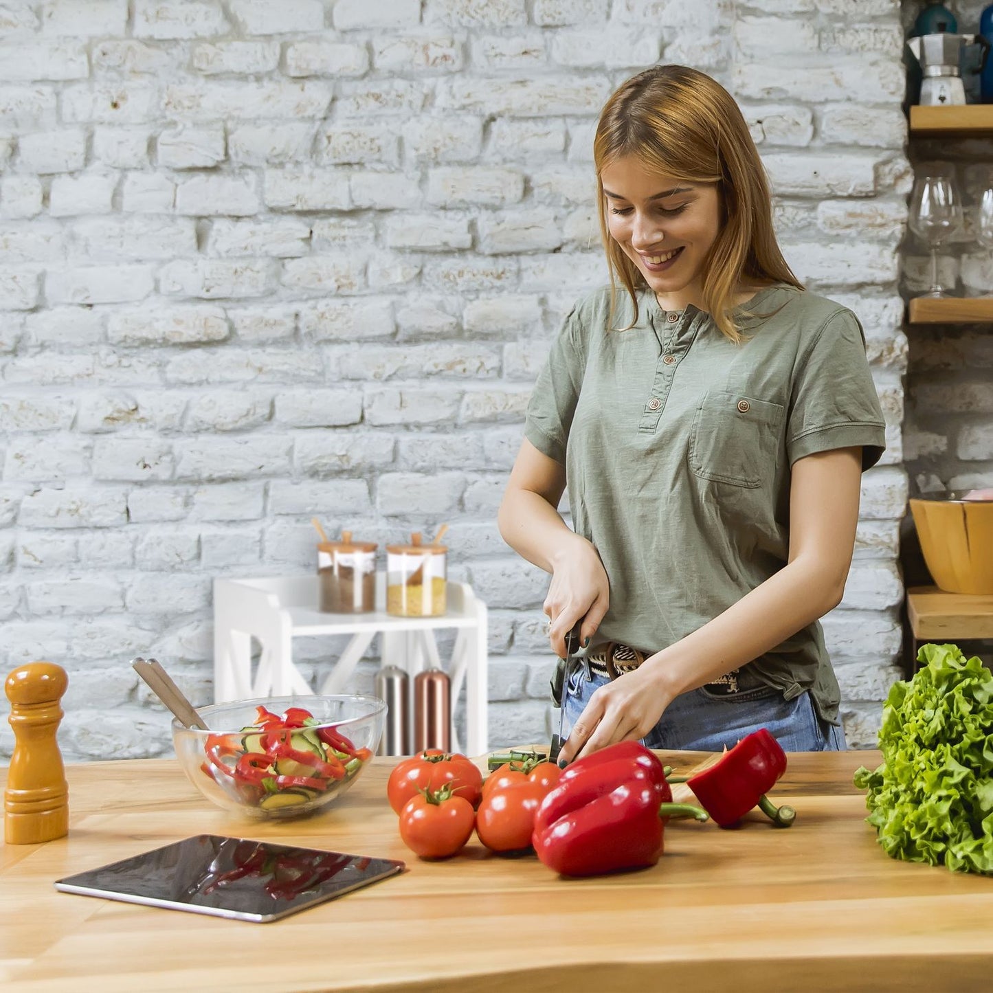 Small side cabinet with 5 shelves