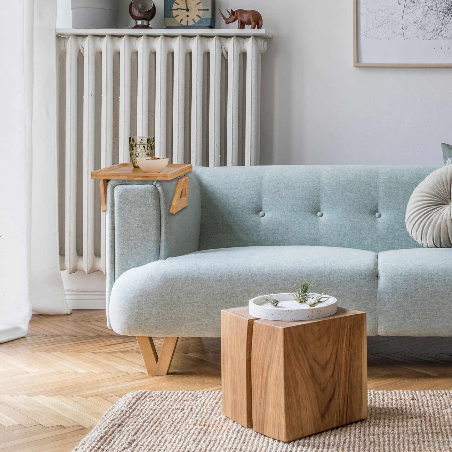 Sofa tray for armrests