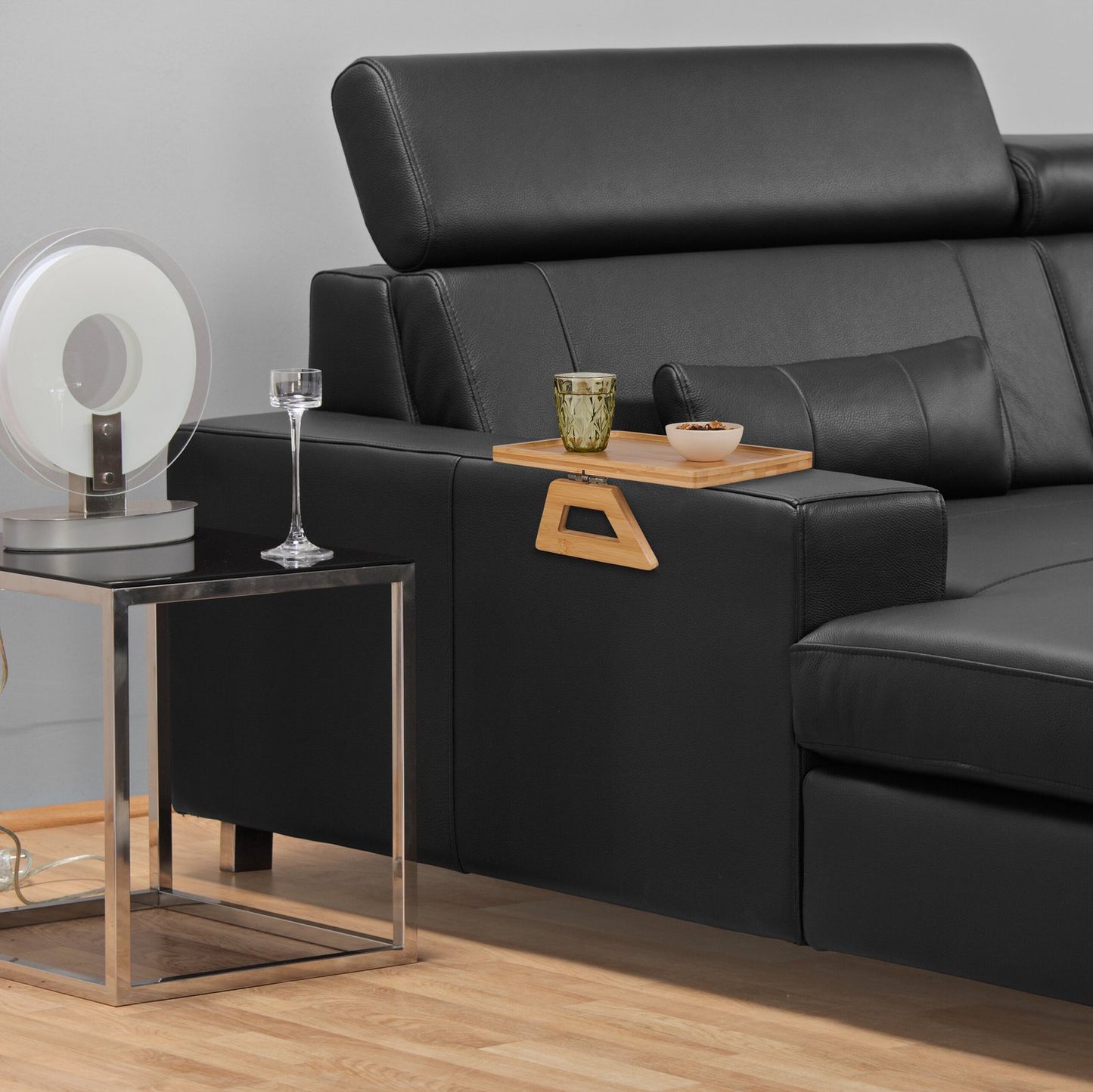 Sofa tray for armrests