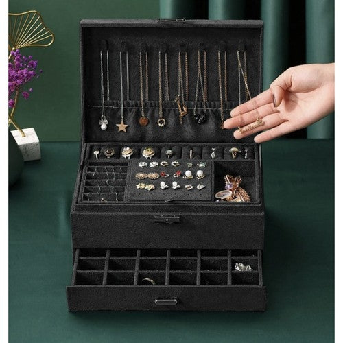 Soulima jewelry box/case 22262