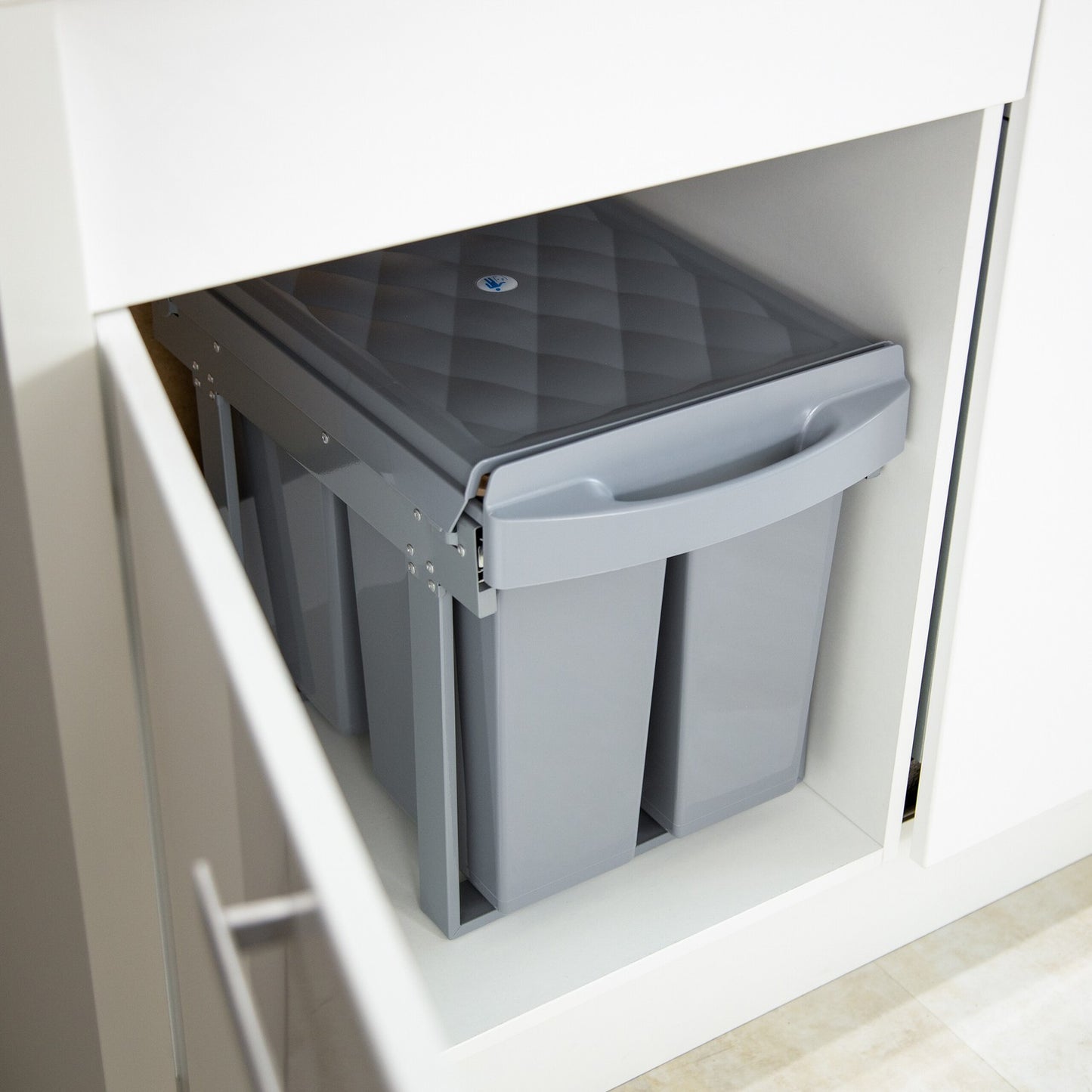Source sorting with 3 waste bins