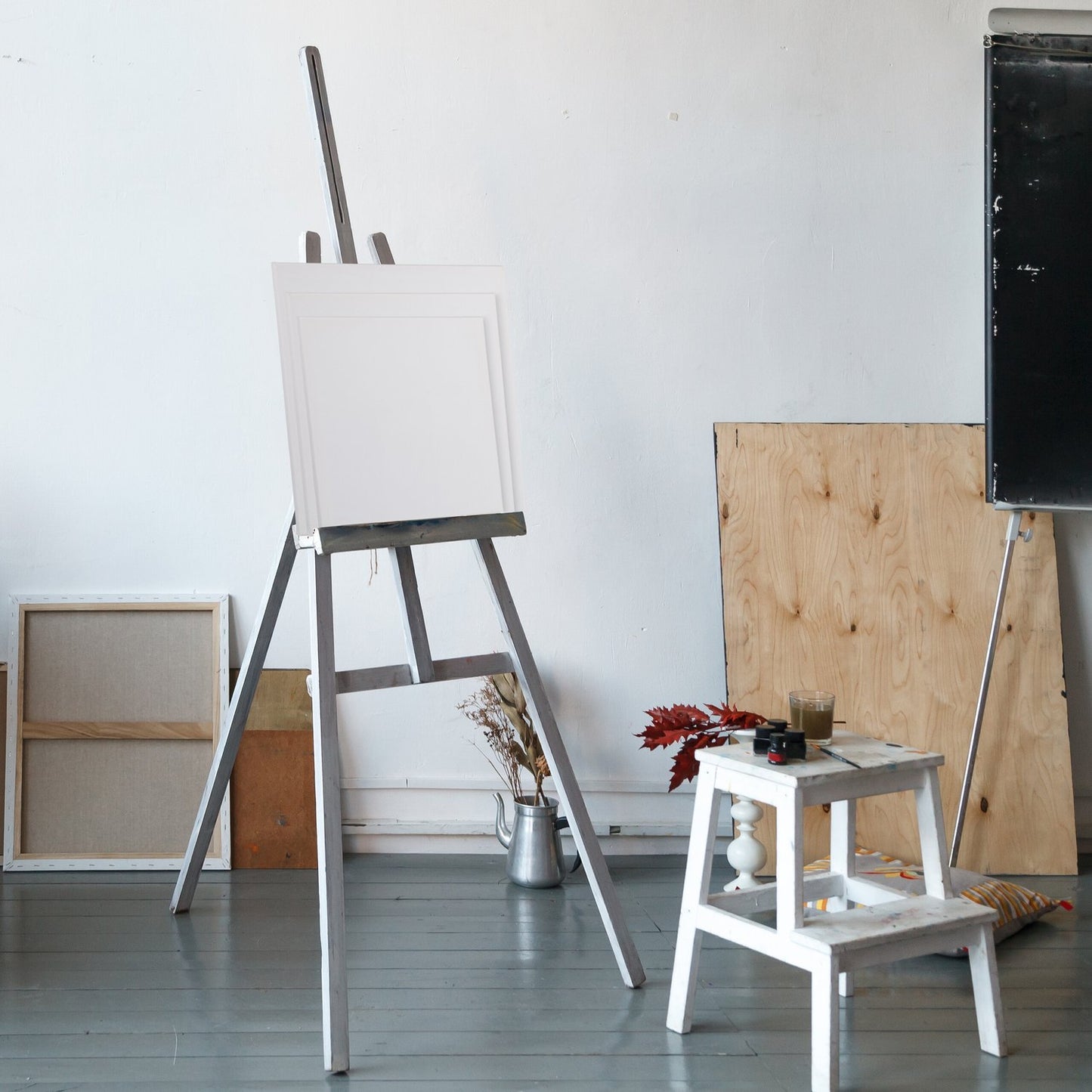 Square canvas set of 16