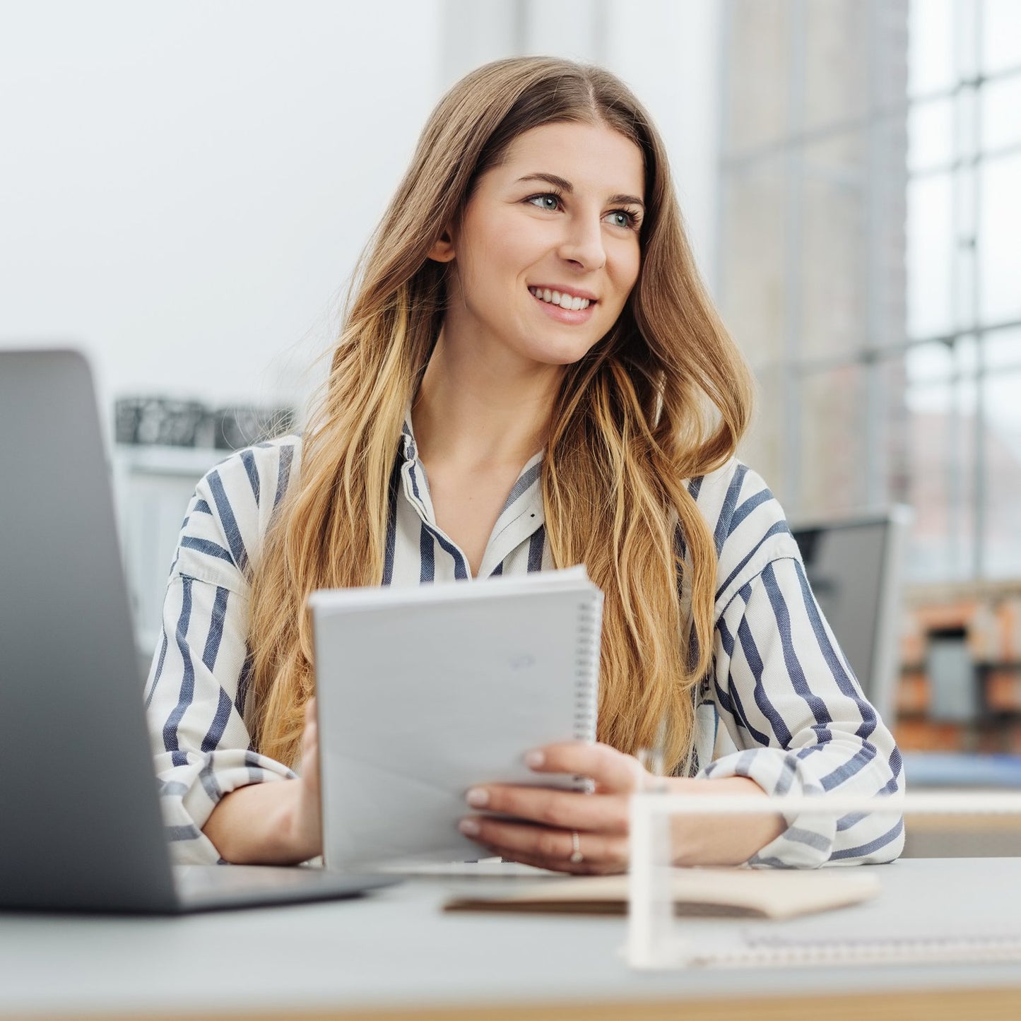 Stackable document tray