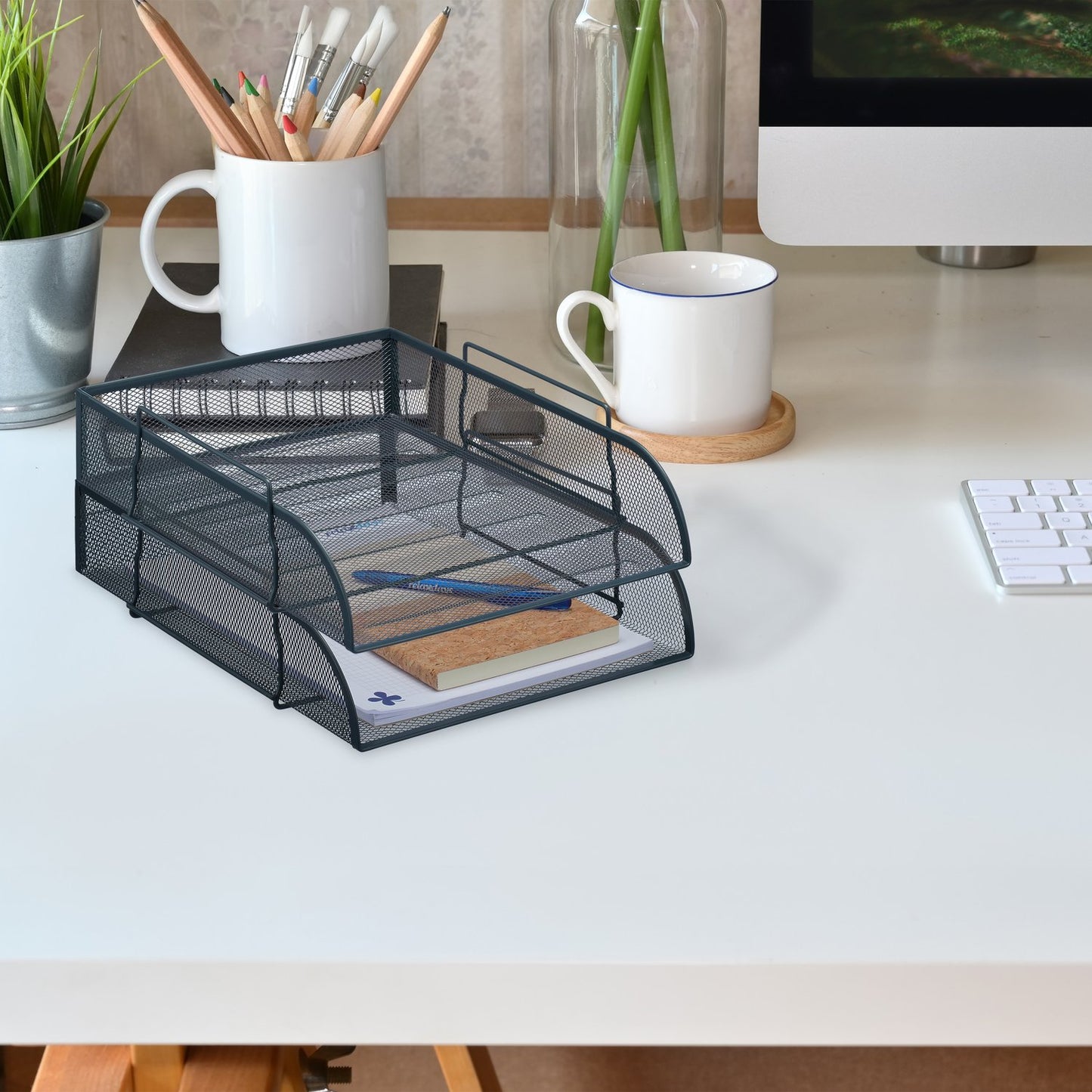 Stackable metal document tray