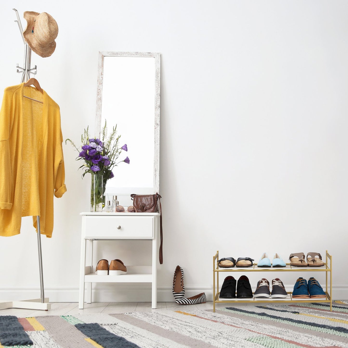 Stackable shoe shelf with 2 shelves