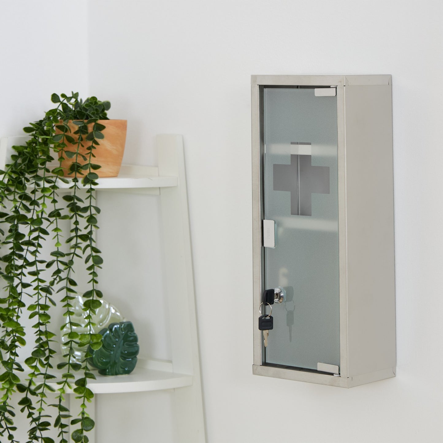 Stainless Steel Medicine Cabinet with Lock, 3 Compartments