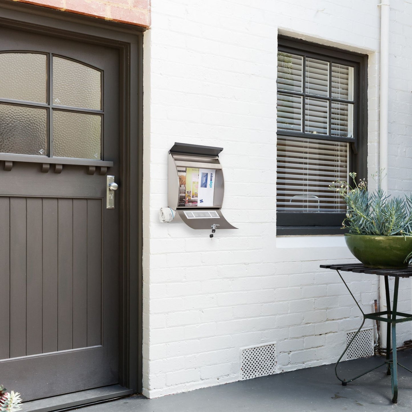 Stainless steel mailbox with magazine compartment