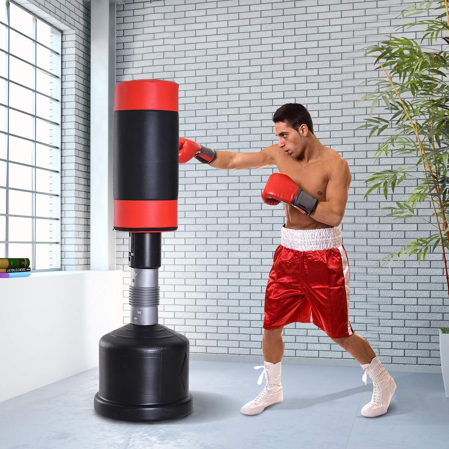 Adjustable stand-alone punching bag for training, 158-186 cm