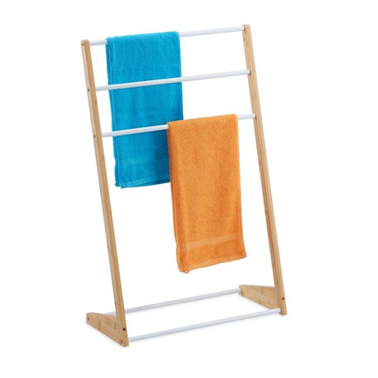 Standing towel rack
