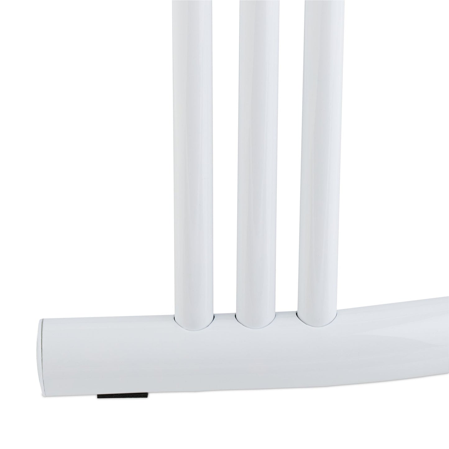 Standing towel rail in white
