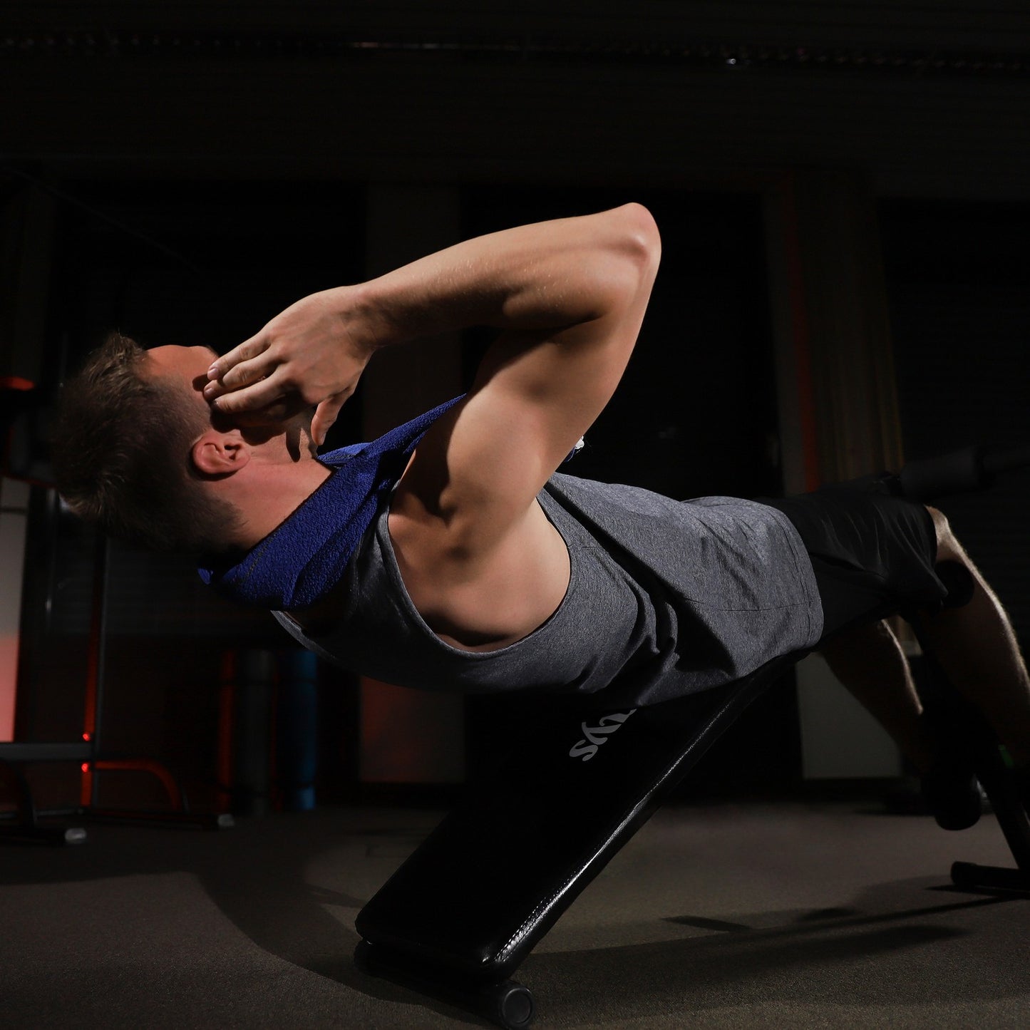 Stomach trainer exercise bench