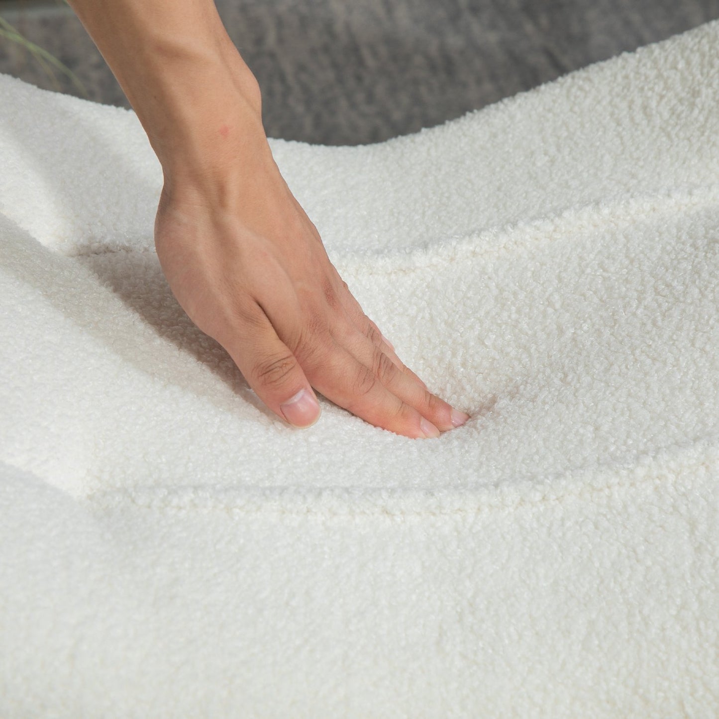 Cream white berber fleece footstool, 120 kg load capacity