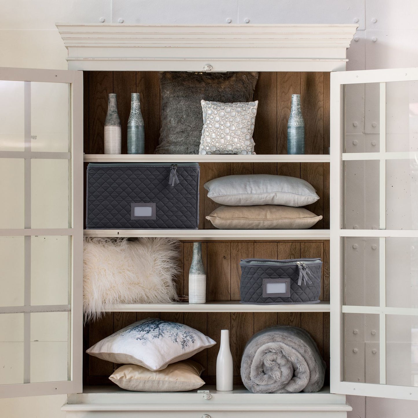 Storage box for porcelain 6-pack