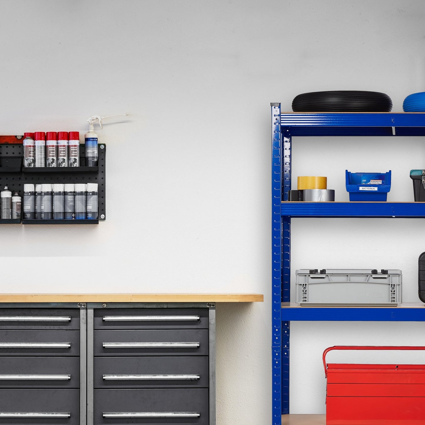Storage shelf with 5 shelves
