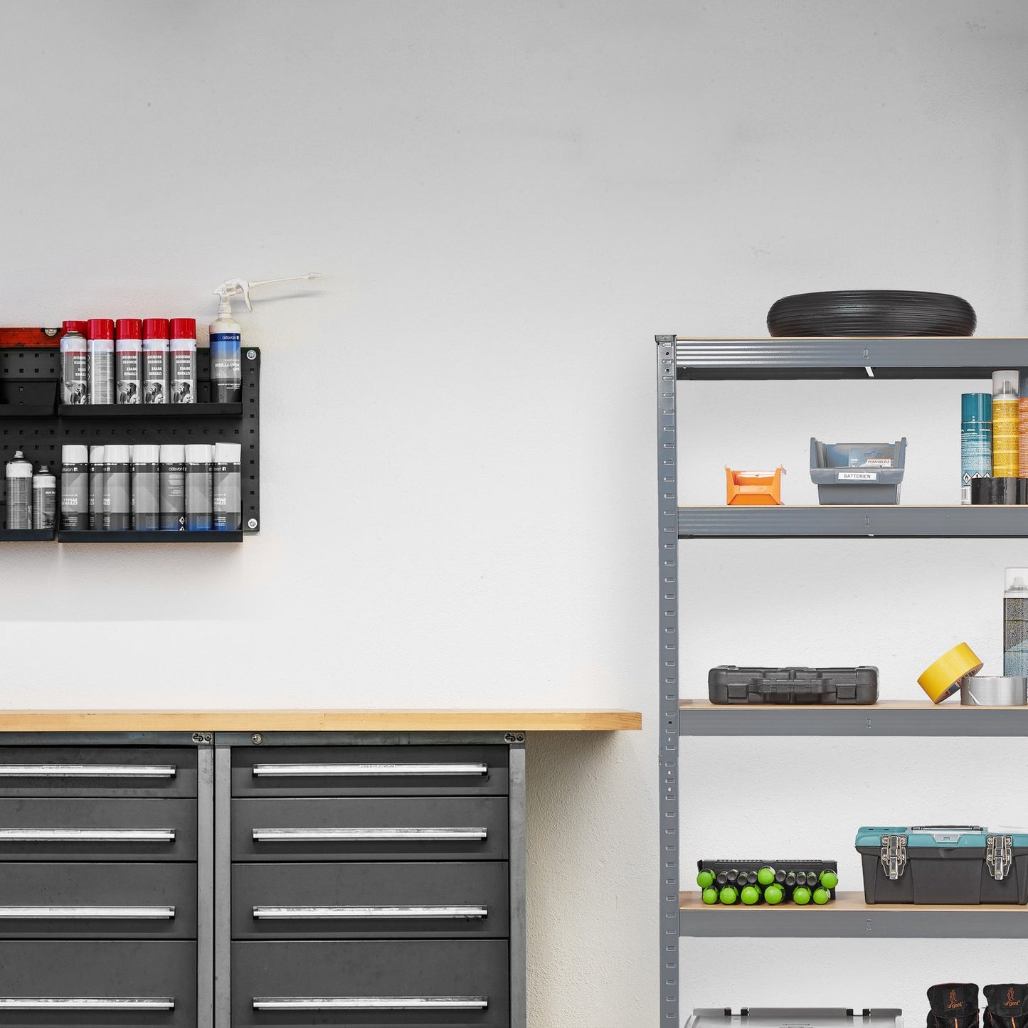 Storage shelf with 5 shelves
