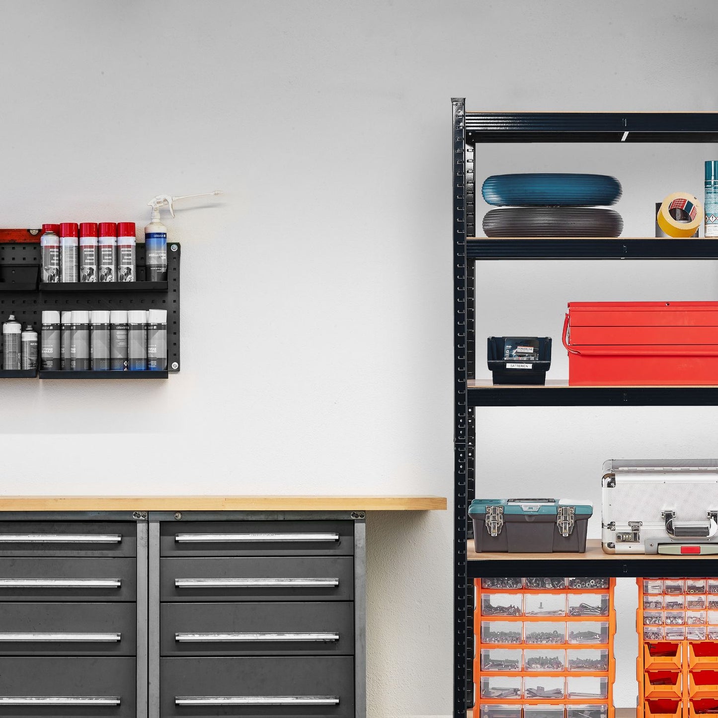Storage shelf with 5 shelves