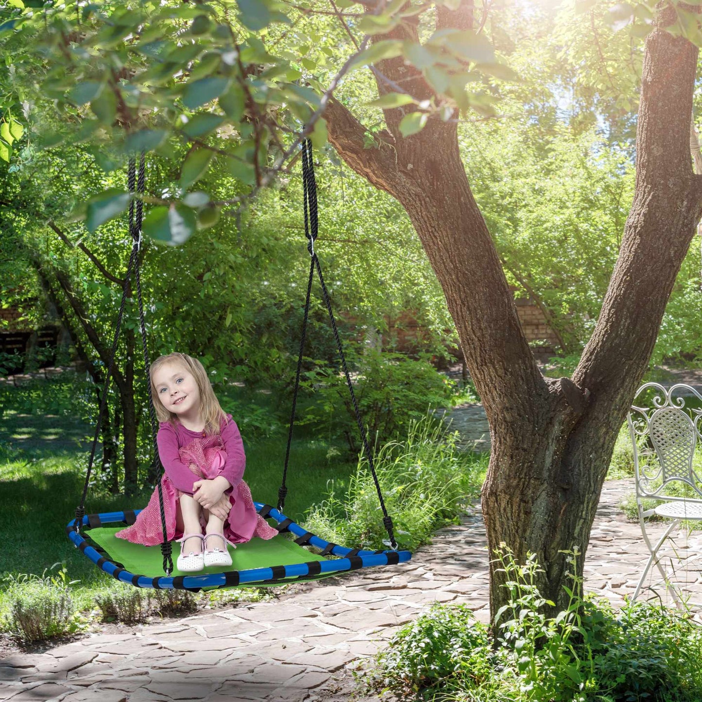 Swing with square nest in green