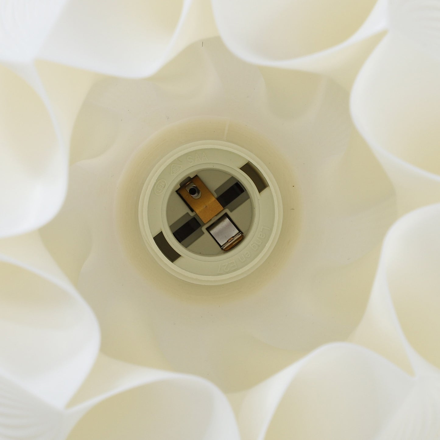 LED Table Lamp with 3D Flower Lampshade, White
