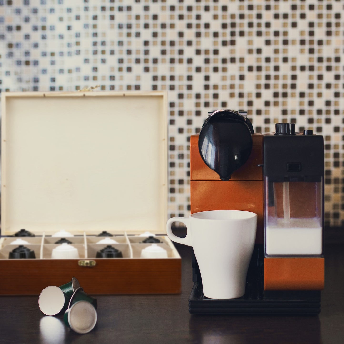 Tedosa in wood with 12 compartments