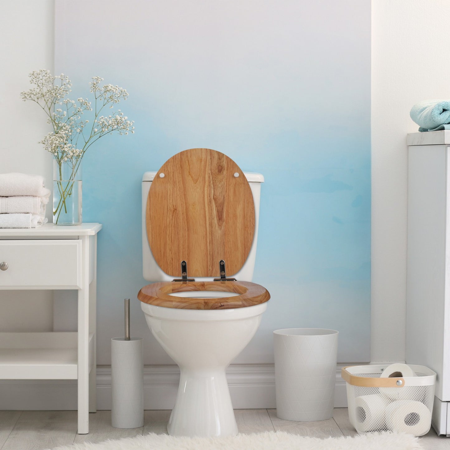 Toilet lid with soft-closing mechanism