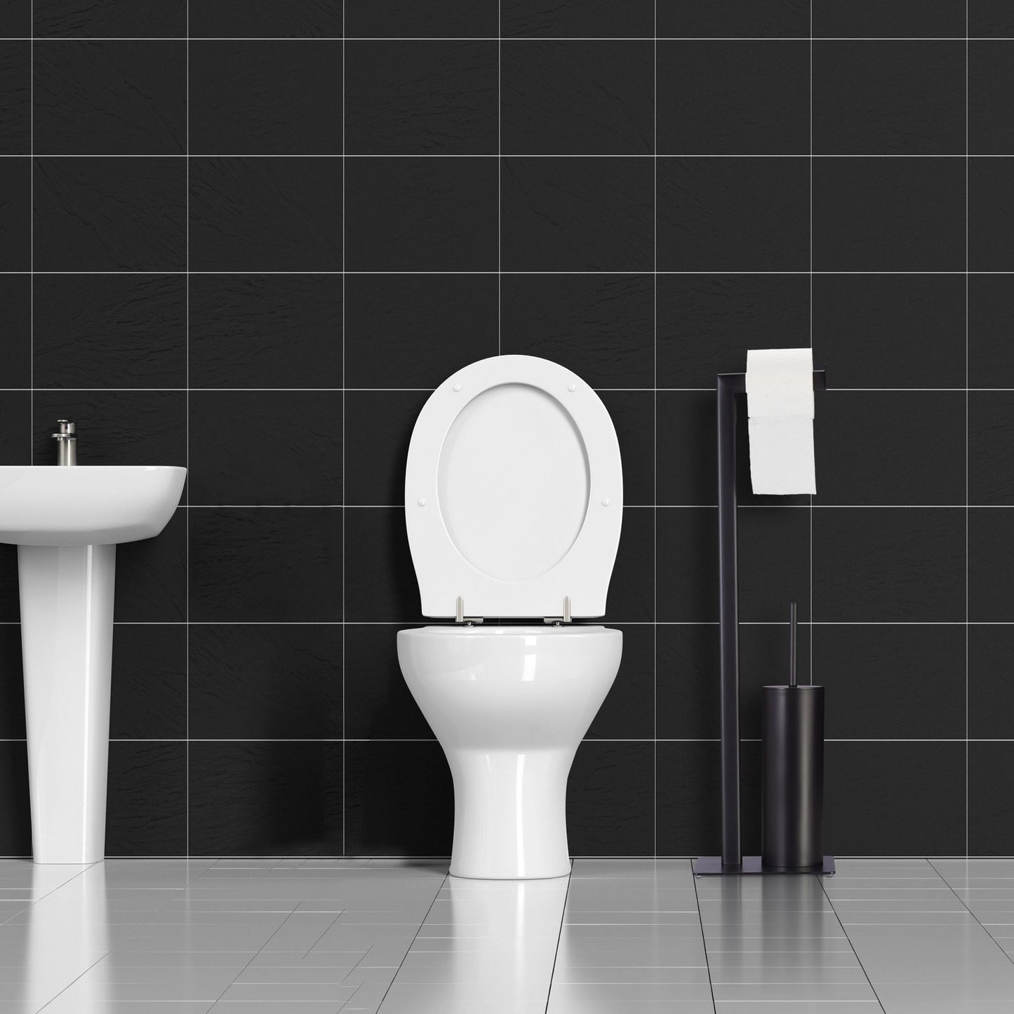 Toilet seat in matt black