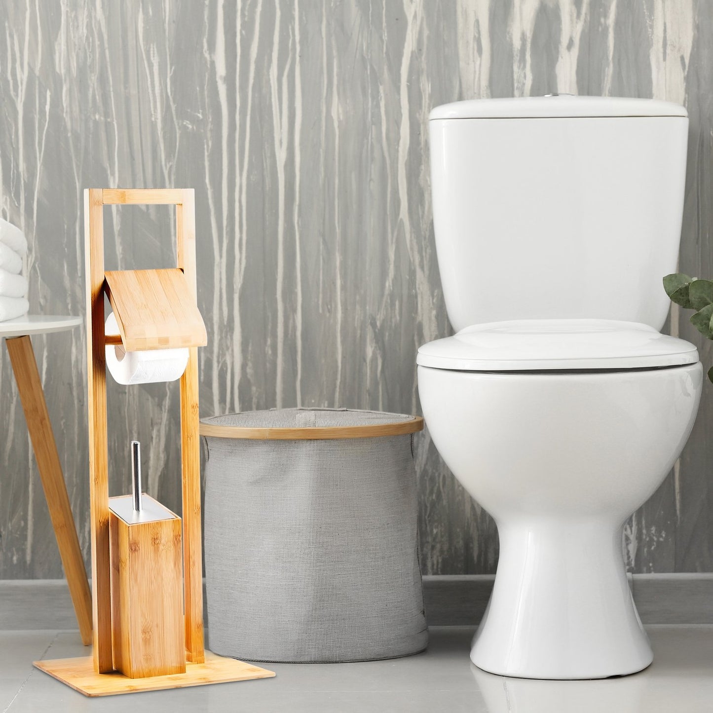 Toilet set in bamboo