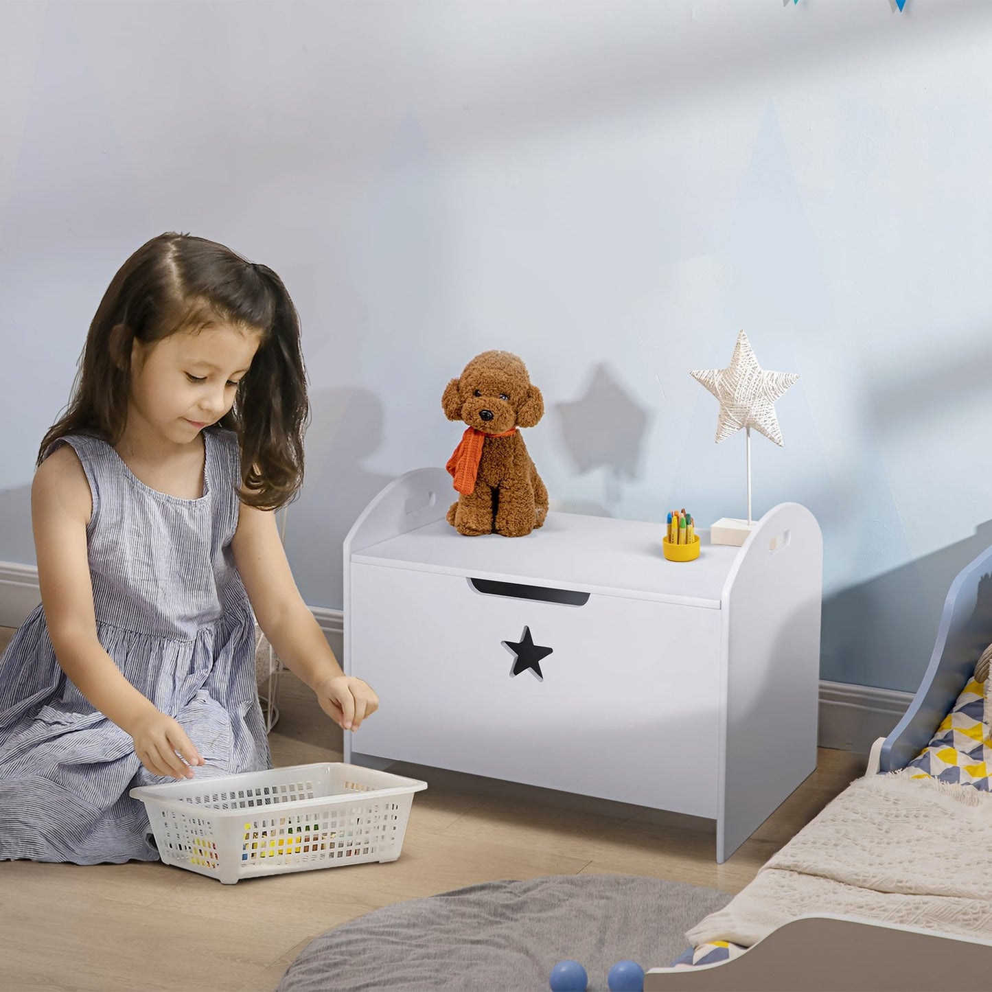 Storage box for children's toys, white MDF, safety hinge
