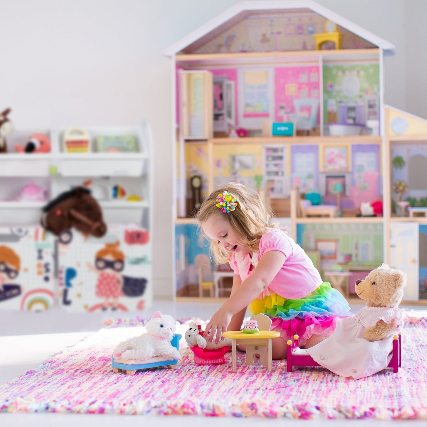 Toy storage unit “little hero”