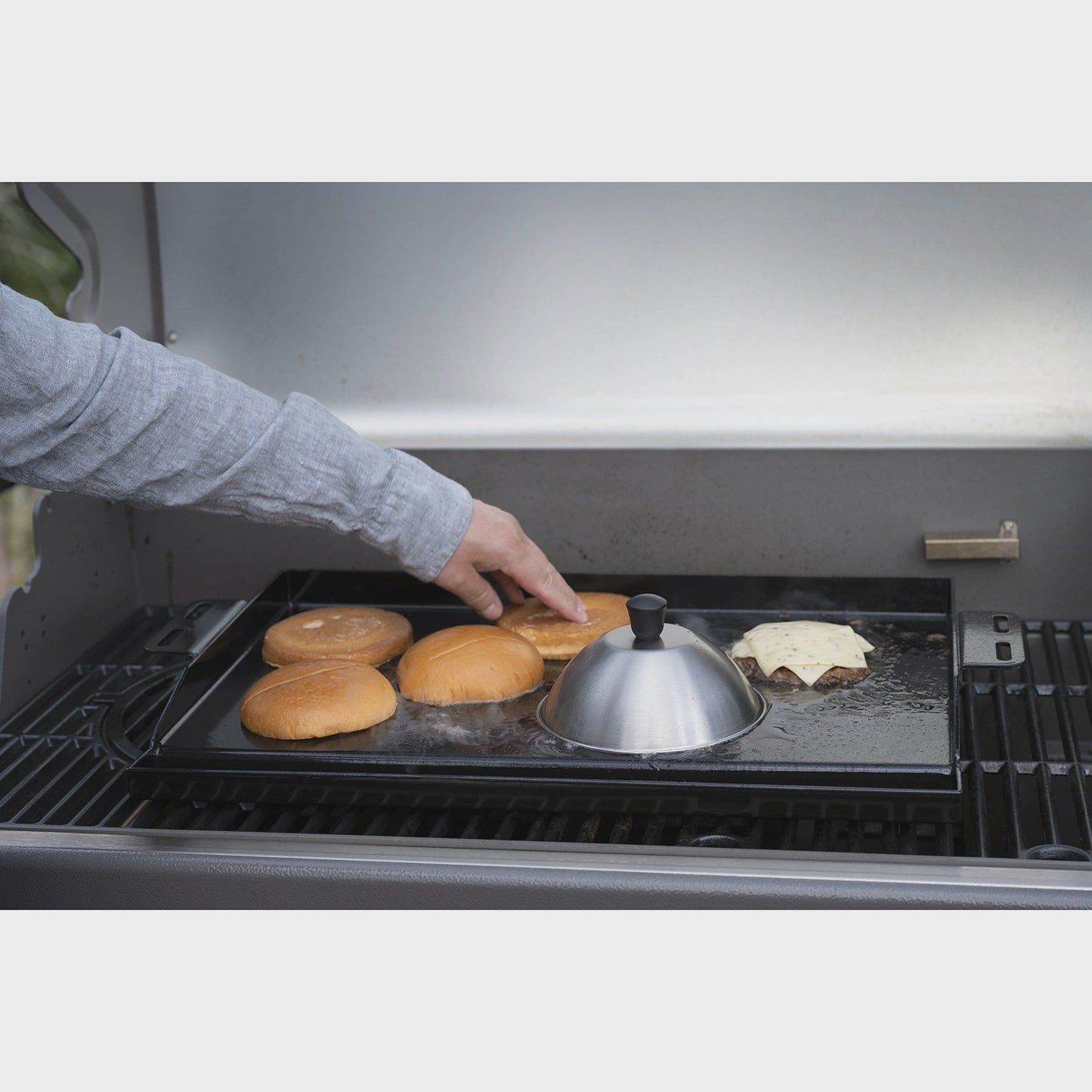 Universal Griddle 55x36cm, Enameled Steel for Gas Grills