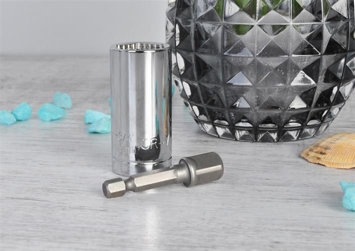 Universal socket - socket wrench 7-19mm