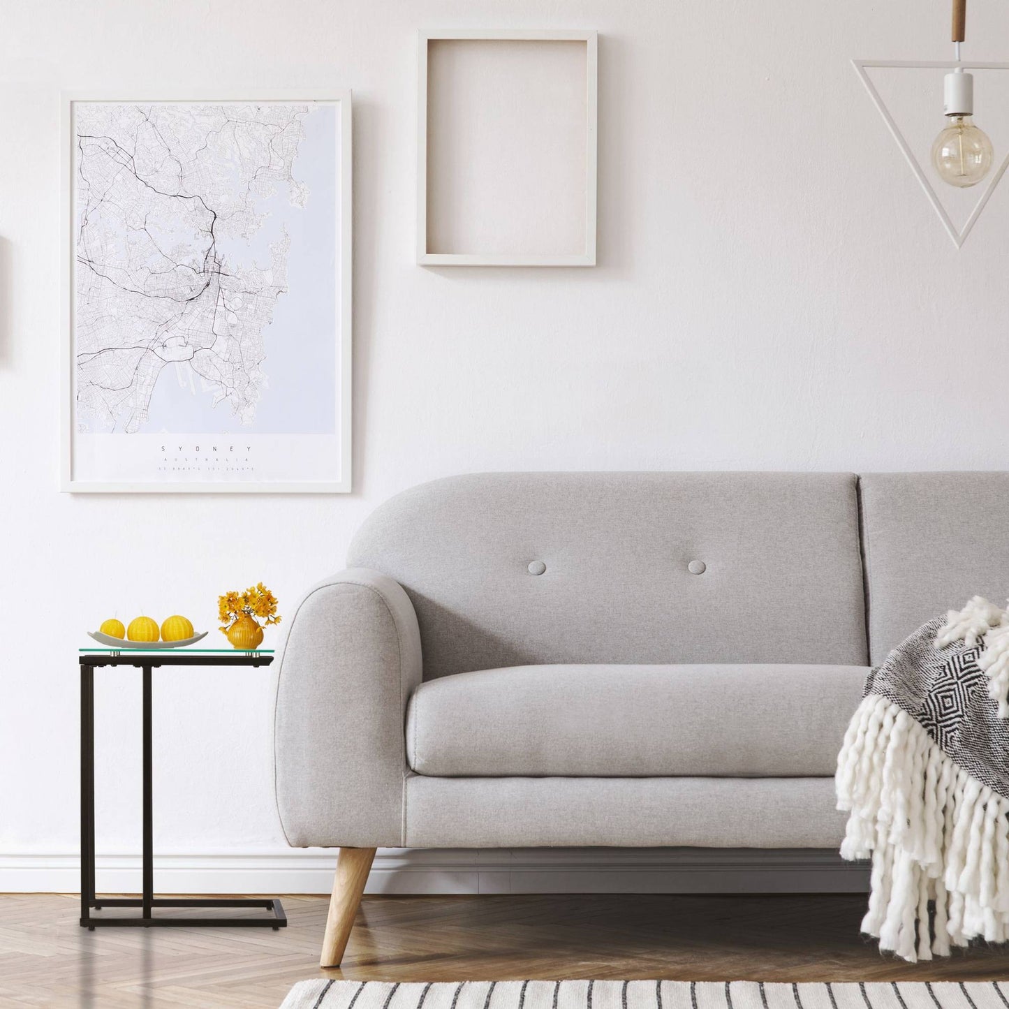 U-shaped side table in glass and metal