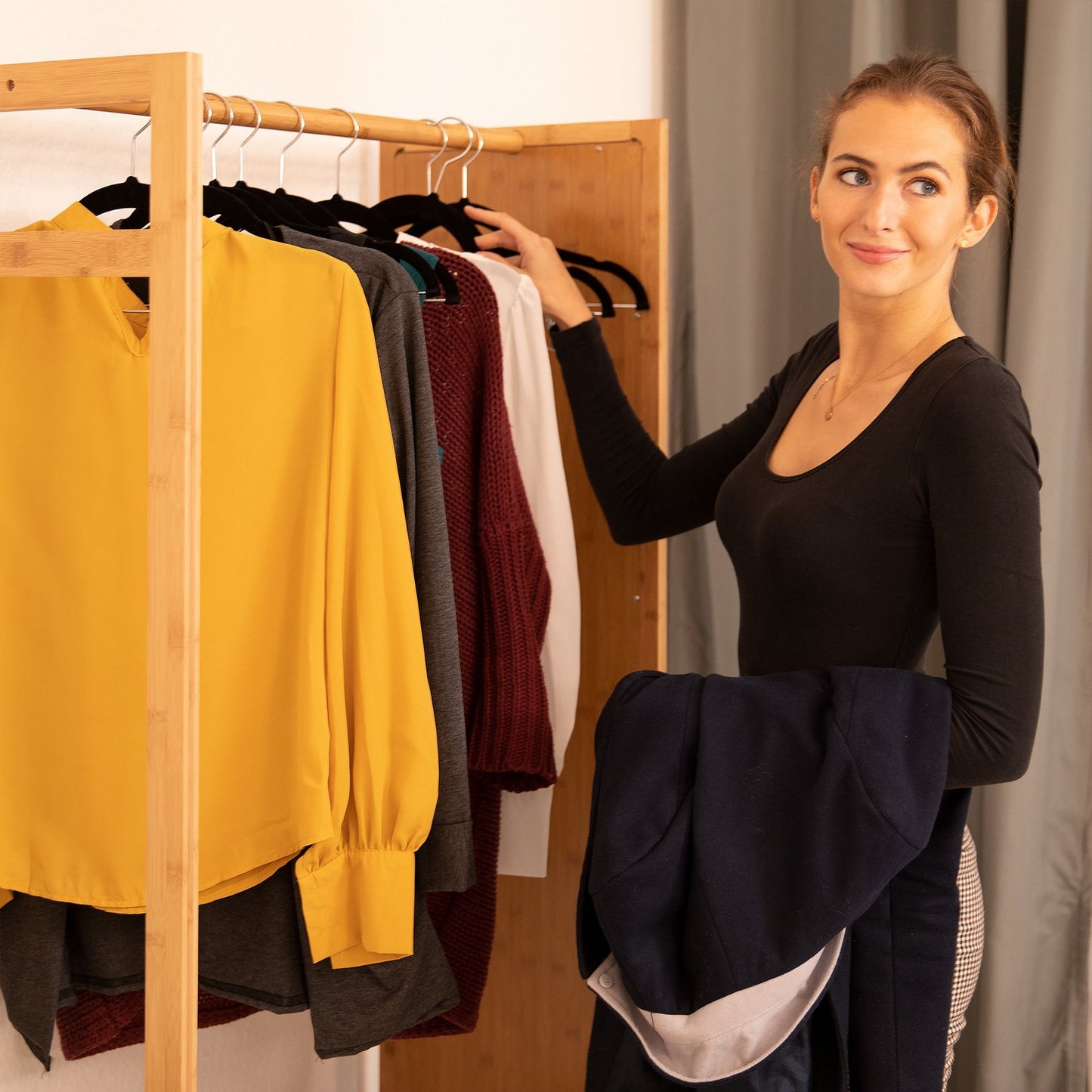 Velvet hanger with clips set of 12