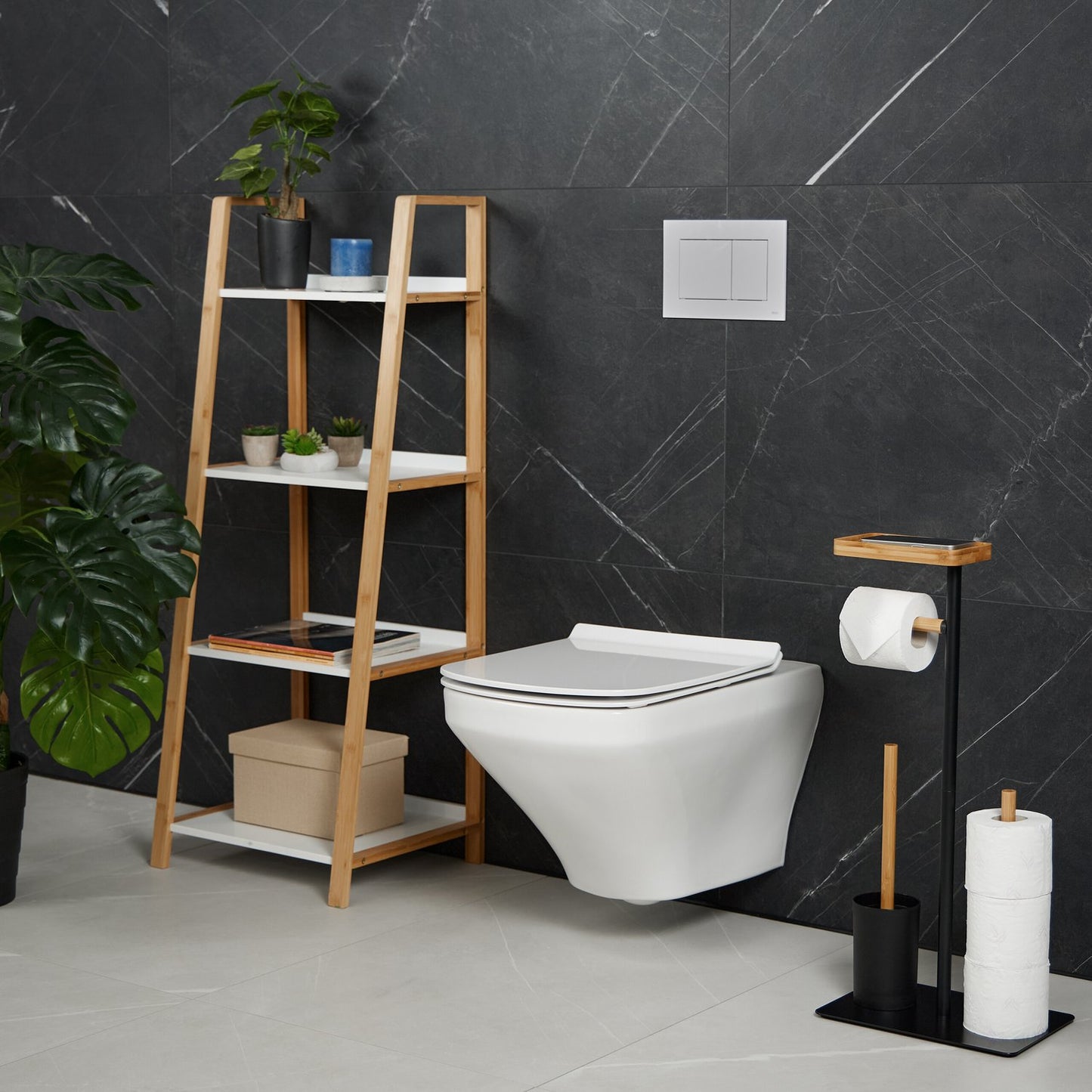 WC chair in bamboo and iron