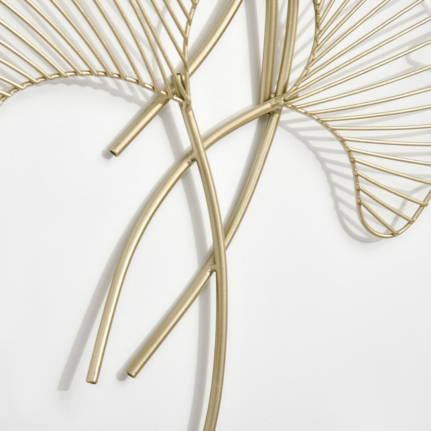 Gold 3D metal wall art with ginkgo leaves, 51x94.5 cm