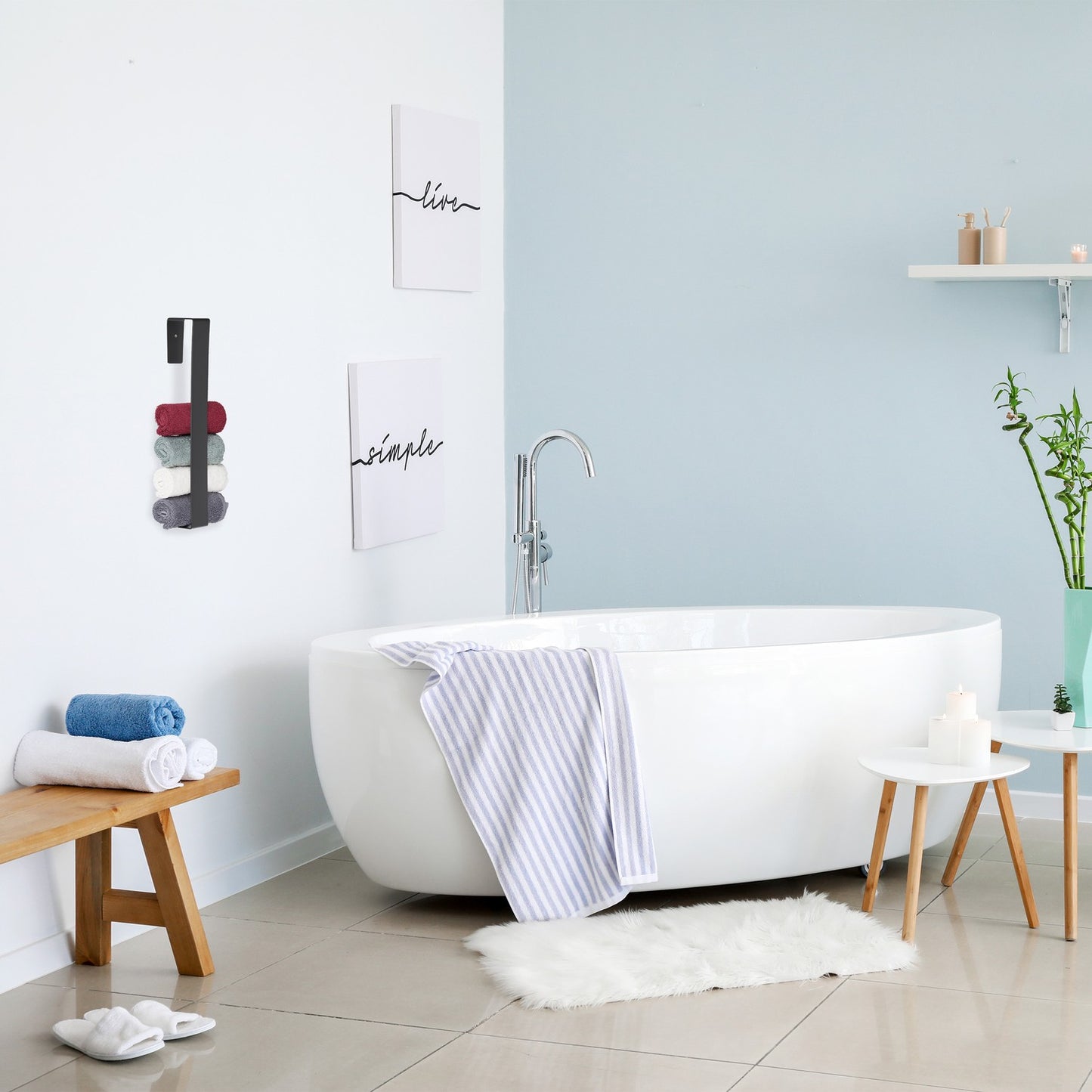 Wall-mounted towel rail