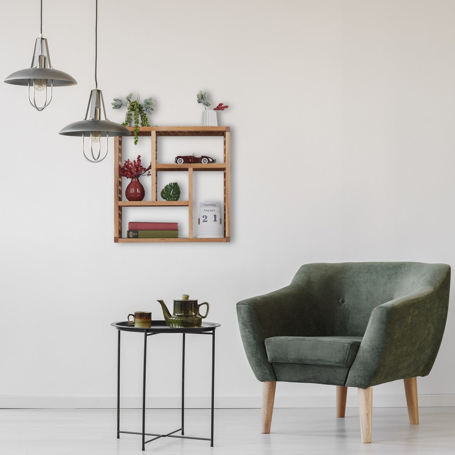 Wall shelf with 5 compartments